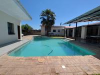 The Lantern Porch Guesthouse - Chambres d'hôtes Vryburg