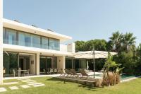 Troia Design Villa by CadenzaLux - B&B Tróia