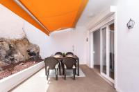 Home2Book Sea View Apartment with Terrace & Pool - B&B Candelaria
