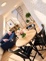 DWUPIĘTROWY apartament Z DWOMA sypialniami ,SALONEM i darmowym PARKINGIEM w centrum miasta - B&B Kłodzko
