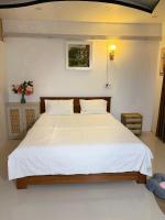Comfortable 30m2 bedroom with 2 balconies, close to the beach - B&B Dong Hoi