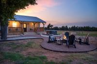Cherry Pond with hot tub & spectacular VIEWS - B&B Fredericksburg