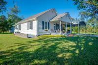 Peaceful Elkin Vacation Rental ~ 17 Mi to Mt Airy! - B&B Dobson