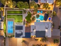 Entertainers Retreat Pickleball Bocce Pool Spa Putt Grn - B&B Scottsdale