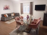 President Apartman - Nincs szomszéd! Az egész ház az önöké! - B&B Békéscsaba