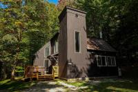 Hot Tub Sauna Firepit Nespresso Huge TV - B&B Killington