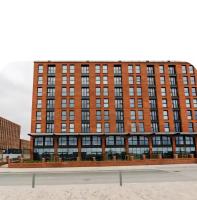 Modern 1BR Waterfront Flat Nr To Everton Stadium - Bed and Breakfast Liverpool
