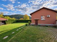 Guest House Todor - B&B Shiroki Dol