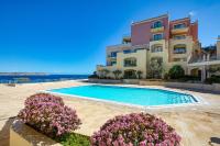 Seaview Family Apartment with Pool Near Mellieħa Bay - B&B Mellieha