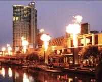 Prima Tower - Apartment with Views & Sky Pool opposite Casino - Bed and Breakfast Melbourne