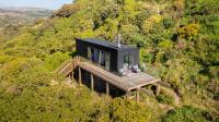 Clifftop 1 Bedroom Tiny House Sea Views & Kāpiti Island - B&B Porirua
