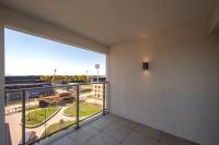 Elegant Modern Apartment with Terrace - Chambres d'hôtes Ostende