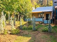 Sunny House in Abastumani - B&B Abastumani