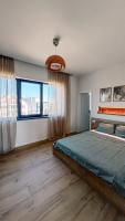 Japandi Premium Apartment by Amber Oak - 2BR, 2BA, Self Check-In & Parking - Chambres d'hôtes Timişoara