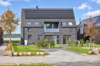Ferienhaus am See LUV - Vogteihof am Bodden - B&B Bergen auf Rügen