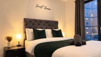 Luxury Central Apartment at The Axium, 2B, 2B with En Suite, 5 Min Walk to Mailbox and New Street Station - B&B Birmingham