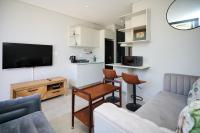 1BR Florida Rd - Infinity Pool, Terrace & Braai - B&B Durban