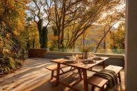 Watersmeet Edge, Terrace, 2BR and 2BA, River Views, Parking - Chambres d'hôtes Lynmouth