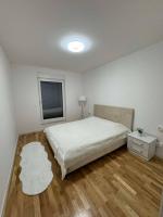 B-street Apartment Prishtina - B&B Prishtina
