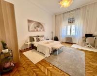 Breathtaking City Centre Views - Bright & Spacious 2BR - Chambres d'hôtes Timişoara