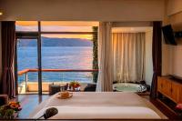 Deluxe Double Room with Balcony and Sea View