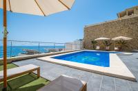 Tourmaline Oceanfront Apt&Terrace - B&B Campello
