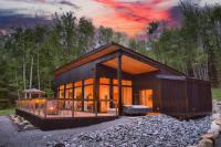 KALLM Mont-Tremblant luxury chalet with sauna, hot tub, private beach & pond on 7acre estate - Ferienwohnung Lac-Supérieur
