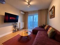Green Leaf 1BR Apt in Diamond of Skopje - Free Parking - Private Yard -Free WIFI - Ferienwohnung Skopje