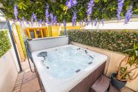 The Bay Cottage Hot Tub & Sauna Morecambe Bay - Bed and Breakfast Morecambe