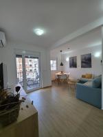 Apartmani Central 9 & Free parking garage - Bed and Breakfast Vrnjačka Banja
