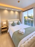 Modern Oasis 2BR Netflix and Pool - Chambres d'hôtes Manille
