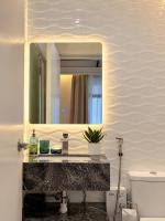 Minimalist Luxury Spacious 1 Bedroom in Burgos Circle - Bed and Breakfast Manilla