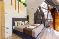 Deluxe Room (2 Adults + 1 Child)