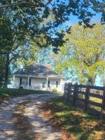 The Bluebell Farmhouse - Chambres d'hôtes Dry Ridge