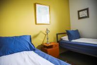 Chambre Lits Jumeaux avec Salle de Bains Commune