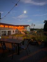 Penzion Vinařství Fabikovič - Bed and Breakfast Velké Bílovice
