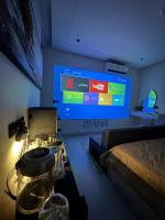 استوديو بسرير ماستر بعرض سينمائي بجوار مول الشبيلي 1 - Chambres d'hôtes Khobar
