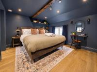 The Silk Rooms, at The Freemasons Inn - Ferienwohnung Knutsford