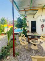 Shiv Niwas Stay Luxury Farmhouse Mahindra sez Jaipur - Chambres d'hôtes Kālwāra