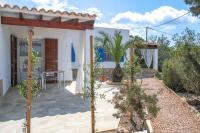 VIVIENDAS ES CARNATGE - B&B Playa Migjorn