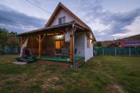 Lutra Cabins - Bed and Breakfast Sub Cetate