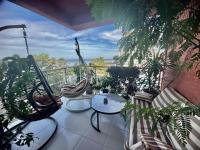 Cozy Beachside Flat - B&B Kobuleti