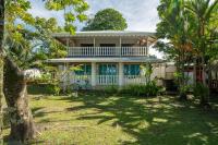 Casa Blanca Beachfront House with Shared Pool Access Pangea Lodge - B&B Manzanillo