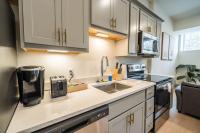 Bright and Modern Studio in Louisville # 106 - B&B Louisville