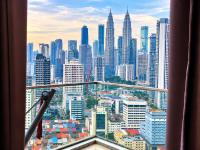 Regalia Residence Sky Pool KLCC Suites Near PWTC - Bed and Breakfast Kuala Lumpur