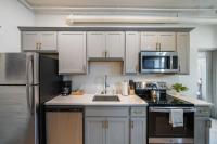 Bright and Modern Studio in Louisville # 102 - Bed and Breakfast Louisville