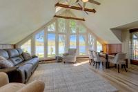 Lakefront St Marys Getaway w/ Boat Dock + Fire Pit - Bed and Breakfast Southmoor Shores