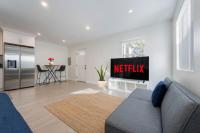 Prestige Studio Haven at Burbank - B&B Burbank