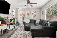 Stylish Family & Group Retreat Near UofA and Trails - B&B Fayetteville