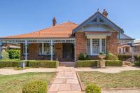 LANSDOWNE House - B&B Orange